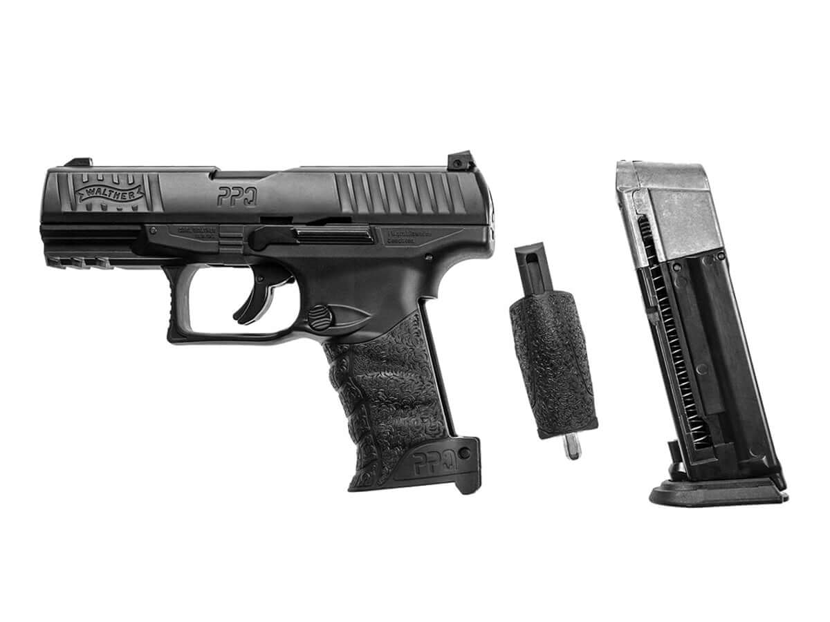 pistolet de défense T4E Walther PPQ M2 avec chargeur et accessoires, réplique CO2 calibre .43 pour défense personnelle.