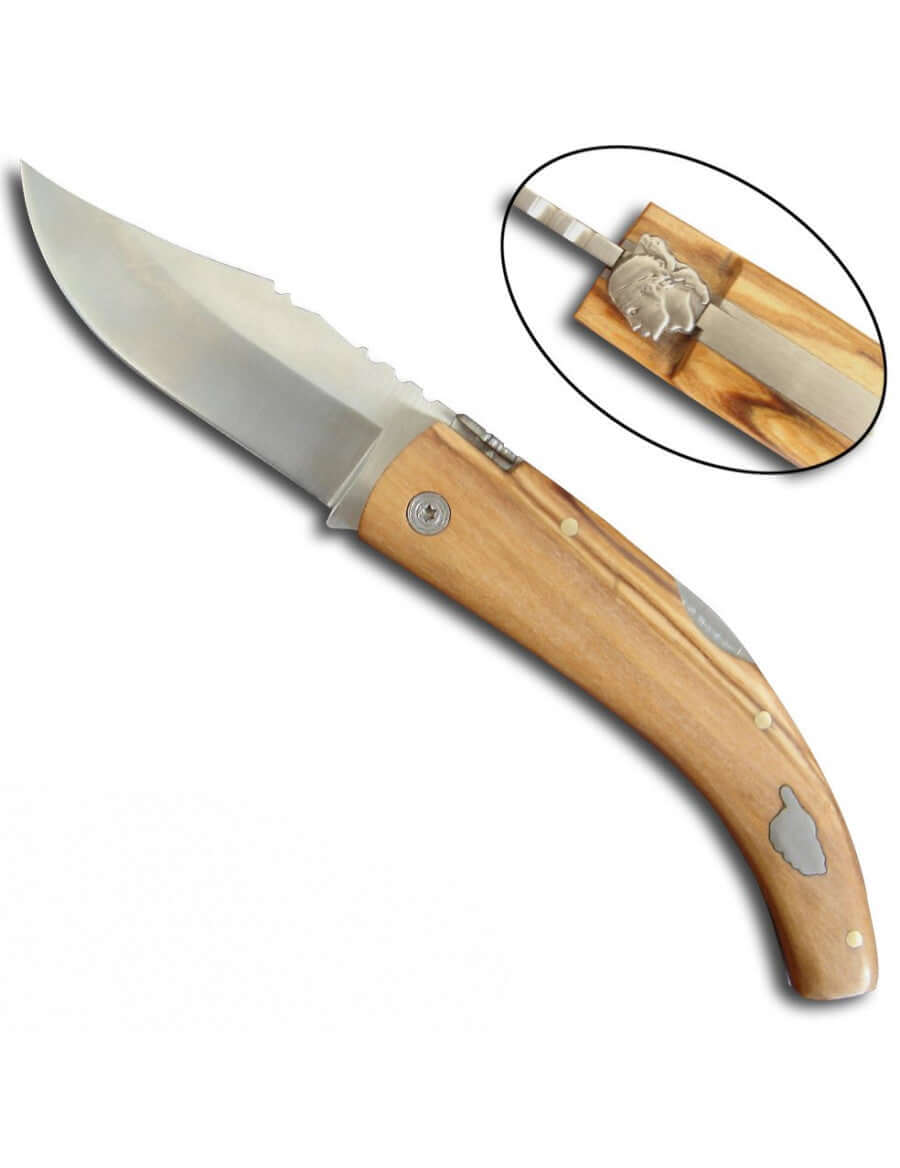Couteau pliant bois Corse Lame 8cm avec manche en bois naturel et lame en acier inoxydable.