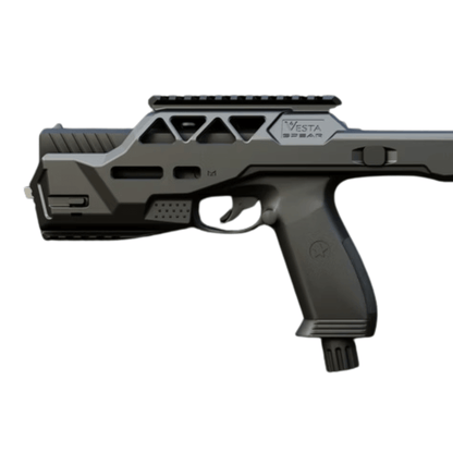 kit de conversion carabine VESTA SPEAR vue latérale de la carabine tactique avec accessoires et rails.