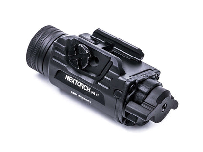 Nextorch WL11 Lampe LED 650lm pour arme de poing vue latérale détail.