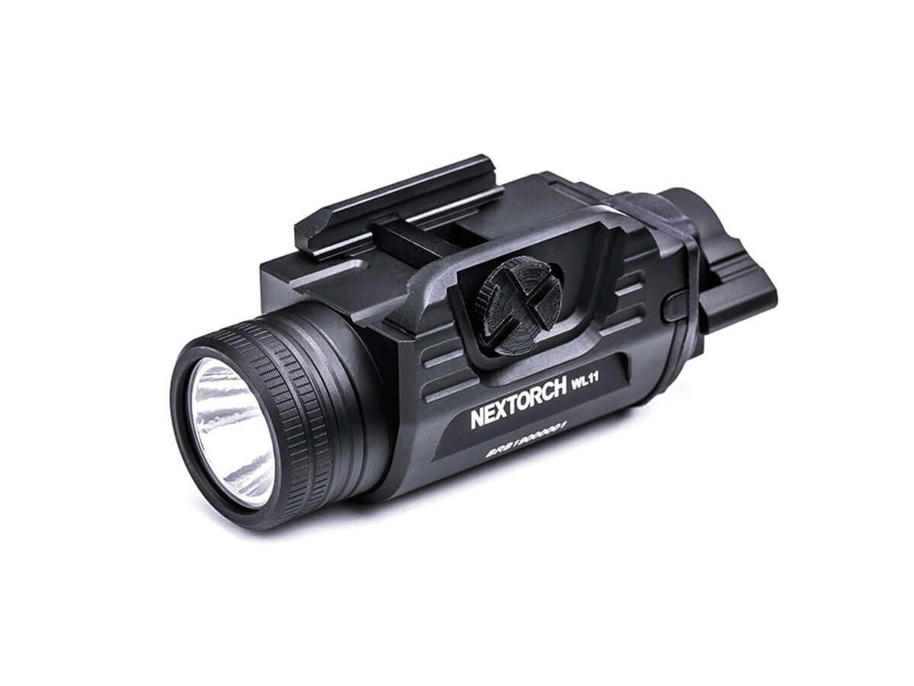 Nextorch WL11 Lampe LED 650lm pour arme de poing vue de côté, mettant en avant sa conception compacte.